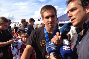 Nationalspieler zurück in München: Seehofer empfängt Lahm und Co.