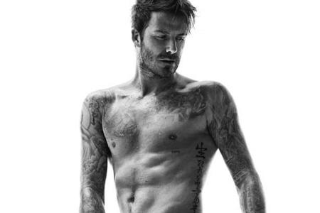 David Beckham modelt seine neue H&M-Kollektion David Beckham modelt seine neue H&M-Kollektion