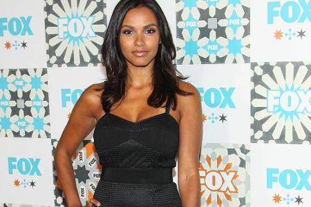 Jessica Lucas beweist Trendbewusstsein Jessica Lucas beweist Trendbewusstsein