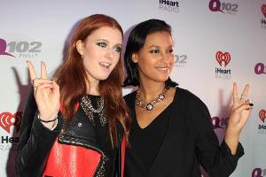 Icona Pop schreiben Songs auf der Toilette
