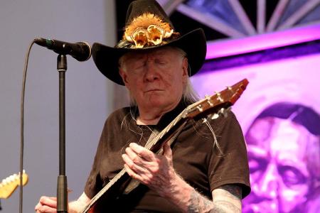 Bis zuletzt mit der Gitarre in der Hand: Johnny Winter Bis zuletzt mit der Gitarre in der Hand: Johnny Winter