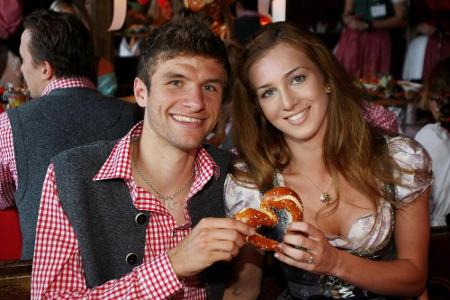 Thomas und Lisa Müller beim Oktoberfest in München 2009 Thomas und Lisa Müller beim Oktoberfest in München 2009