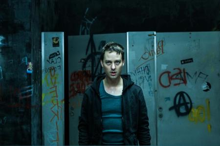 Hacker Benjamin (Tom Schilling) dreht allerhand krumme Dinger Hacker Benjamin (Tom Schilling) dreht allerhand krumme Dinger