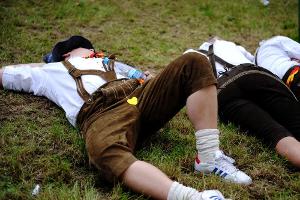 "München kotzt" zeigt die Schattenseiten der Wiesn
