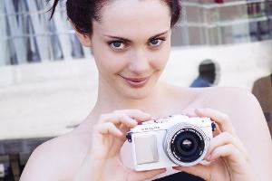 Olympus: Selfies im Retro-Chic
