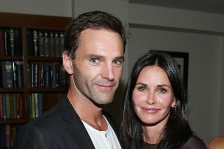 Courteney Cox und ihr baldiger Ehemann Johnny McDaid Courteney Cox und ihr baldiger Ehemann Johnny McDaid