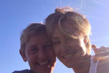 Wirken wie frisch verliebt: Ellen DeGeneres und Portia de Rossi Wirken wie frisch verliebt: Ellen DeGeneres und Portia de Rossi