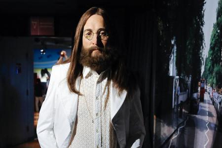 John Lennon wurde auch in Wachs bei Madame Tussauds in New Yorkverewigt John Lennon wurde auch in Wachs bei Madame Tussauds in New Yorkverewigt