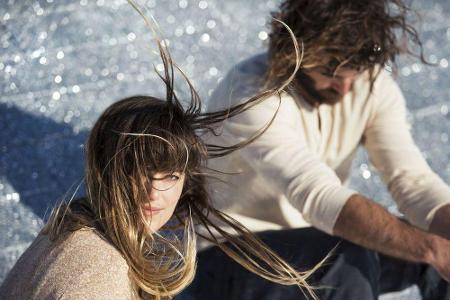 Bandkollegen und Geschwister: Julia Stone mit ihrem Bruder Angus Bandkollegen und Geschwister: Julia Stone mit ihrem Bruder Angus
