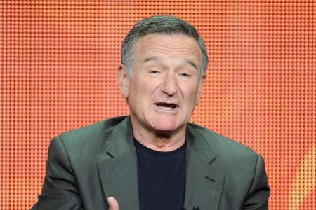 War es der eine Drink am Set, der Robin Williams zurück in die Abhängigkeit brachte? War es der eine Drink am Set, der Robin Williams zurück in die Abhängigkeit brachte?