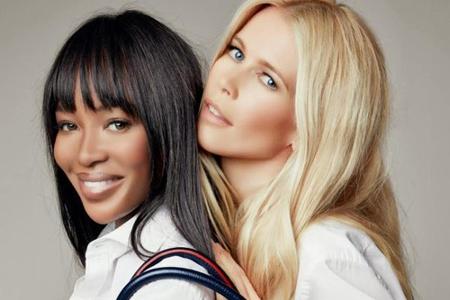 Naomi Campbell (l.) und Claudia Schiffer für 