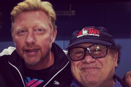 Boris Becker und Danny DeVito bei einem Tennis-Match in Manhatten Boris Becker und Danny DeVito bei einem Tennis-Match in Manhatten
