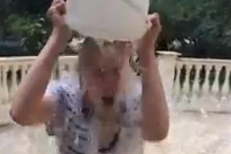Larissa Marolt und die Eisdusche Larissa Marolt und die Eisdusche