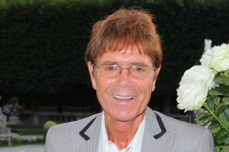 Sänger Sir Cliff Richard in der Galerie Ropac in Salzburg Sänger Sir Cliff Richard in der Galerie Ropac in Salzburg