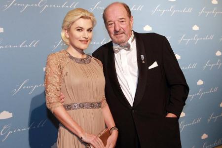 Kriemhild Siegel und Ralph Siegel beim Semperopernball 2014 Kriemhild Siegel und Ralph Siegel beim Semperopernball 2014