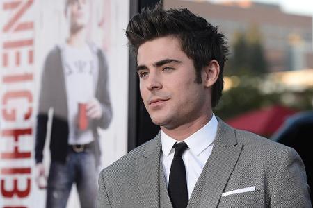 Zac Efron feiert zur Zeit auf Ibiza Zac Efron feiert zur Zeit auf Ibiza