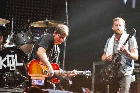 Die Kings of Leon können auf gefiederte Konzertbesucher gut verzichten Die Kings of Leon können auf gefiederte Konzertbesucher gut verzichten
