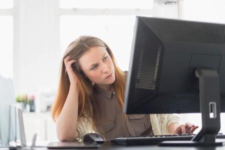 Ob sich diese junge Dame auch über die veränderten Abstimmungsergebnisse ärgert? Ob sich diese junge Dame auch über die veränderten Abstimmungsergebnisse ärgert?