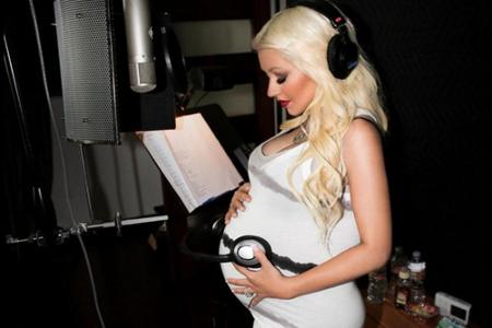 Christina Aguilera arbeitet hochschwanger am neuen Album Christina Aguilera arbeitet hochschwanger am neuen Album