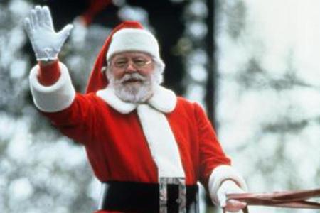 Das renommierte Kaufhaus Cole wird von gravierenden Existenzsorgen geplagt, bis Kriss Kringle (Richard Attenborough) als Wei... Das renommierte Kaufhaus Cole wird von gravierenden Existenzsorgen geplagt, bis Kriss Kringle (Richard Attenborough) als Wei...