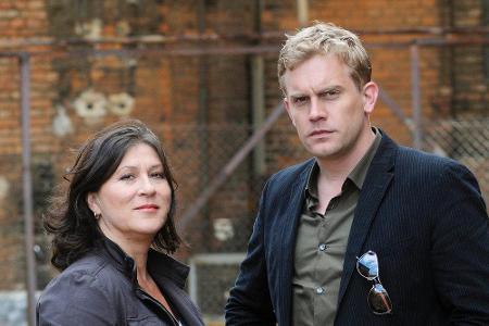 Eva Mattes und Sebastian Bezzel ermitteln seit 2004 gemeinsam für den SWR- Eva Mattes und Sebastian Bezzel ermitteln seit 2004 gemeinsam für den SWR-