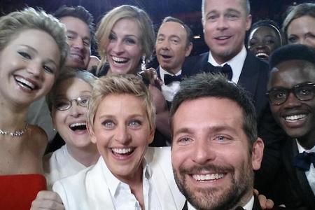 Stars unter sich: Mit diesem Oscar-Selfie sorgte Ellen DeGeneres Anfang des Jahres für Aufsehen Stars unter sich: Mit diesem Oscar-Selfie sorgte Ellen DeGeneres Anfang des Jahres für Aufsehen