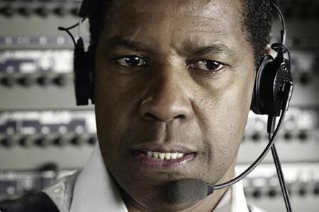 Denzel Washington als Pilot Whip Whitaker in Denzel Washington als Pilot Whip Whitaker in