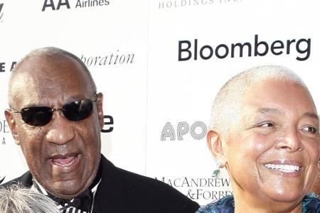 Bill Cosby mit seiner Frau Camille bei einer Veranstaltung in New York 2009 Bill Cosby mit seiner Frau Camille bei einer Veranstaltung in New York 2009