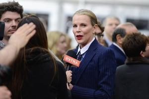 Kim Basinger: Verliebt in den Star-Friseur