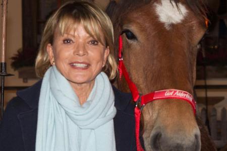 Für Uschi Glas ist der Glaube wichtig, nicht nur zur Weihnachtszeit