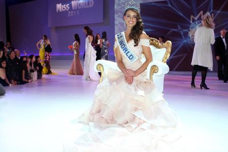 Rolene Strauss trägt die Krone voller Stolz Rolene Strauss trägt die Krone voller Stolz