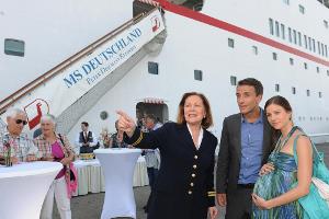 "Traumschiff" versenkt albernen Weihnachts-"Tatort"
