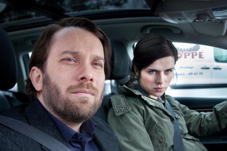 Lessing (Christian Ulmen) und seine Kollegin Kira Dorn (Nora Tschirner) Lessing (Christian Ulmen) und seine Kollegin Kira Dorn (Nora Tschirner)