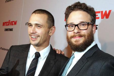 Seth Rogen (r.) und James Franco werden bei Hustlers Interpretation von Seth Rogen (r.) und James Franco werden bei Hustlers Interpretation von