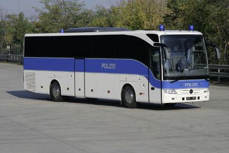 Mercedes Sonderfahrzeuge RETTmobil 2017
