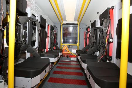 Mercedes Sonderfahrzeuge RETTmobil 2017