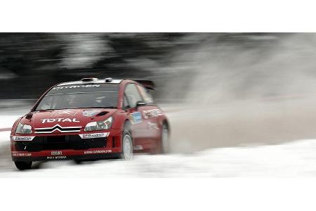 Teamkollege Dani Sordo verabschiedete sich frühtzeitig in den Wald.