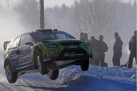 Bei der ersten Disziplin Skisprung dominierten die Werksathleten von Ford und Citroen.