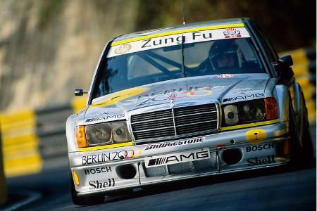 In seinem ersten Jahr wurde der spätere Rekordmann mit seinem AMG Mercedes 190 E direkt dritter in der Meisterschaft.