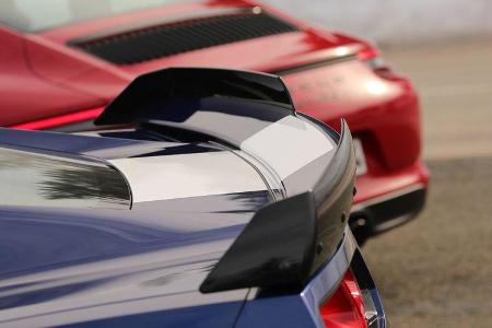 Chevrolet Corvette Grand Sport, Porsche 911 Carrera GTS, Heck