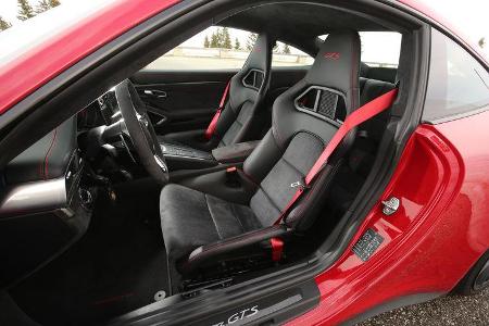 Porsche 911 Carrera GTS, Sitze