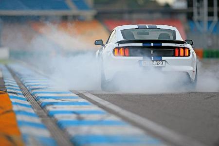 Ford Shelby GT350 - Pony Car - sport auto 5/2016