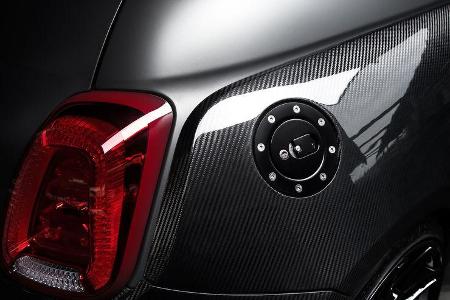 Pogea Racing Ares Abarth 500