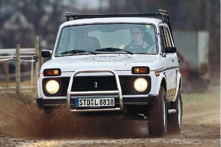 Der Lada Niva, Typ 2121, ist heute der mit Abstand am längsten produzierte Geländewagen weltweit. Der Lada Niva, Typ 2121, ist heute der mit Abstand am längsten produzierte Geländewagen weltweit.