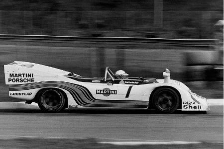 In der ebenfalls 1976 neu geschaffenen Sportwagen-Weltmeisterschaft holte Porsche gegen meist schwache Konkurrenz den Titel....