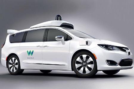 Waymo FCA Chrysler Pacifica CES 2017