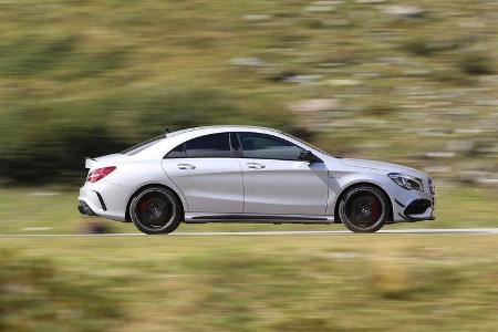 Mercedes-AMG CLA 45 4Matic, Seitenansicht
