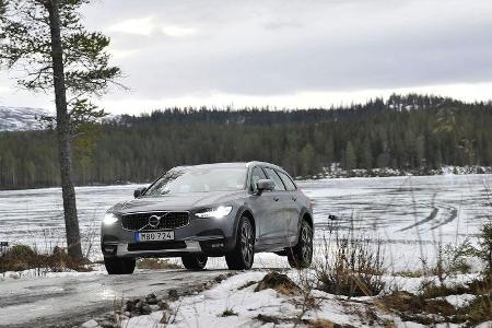 Volvo V90 Cross Country (2017)