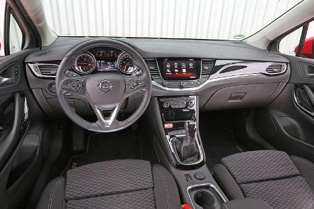 Opel Astra 1.0 DI Turbo, Cockpit