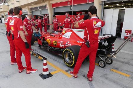 Sebastian Vettel - Ferrari - Formel 1 - Testfahrten - Bahrain - Mittwoch - 19.4.2017